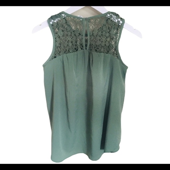GAP Crochet Lace Sleeveless Blouse With Scoop Neck Twig Green Size Small - Picture 8 of 11